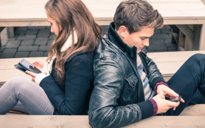 Je mobiel of je relatie, wat is belangrijker?